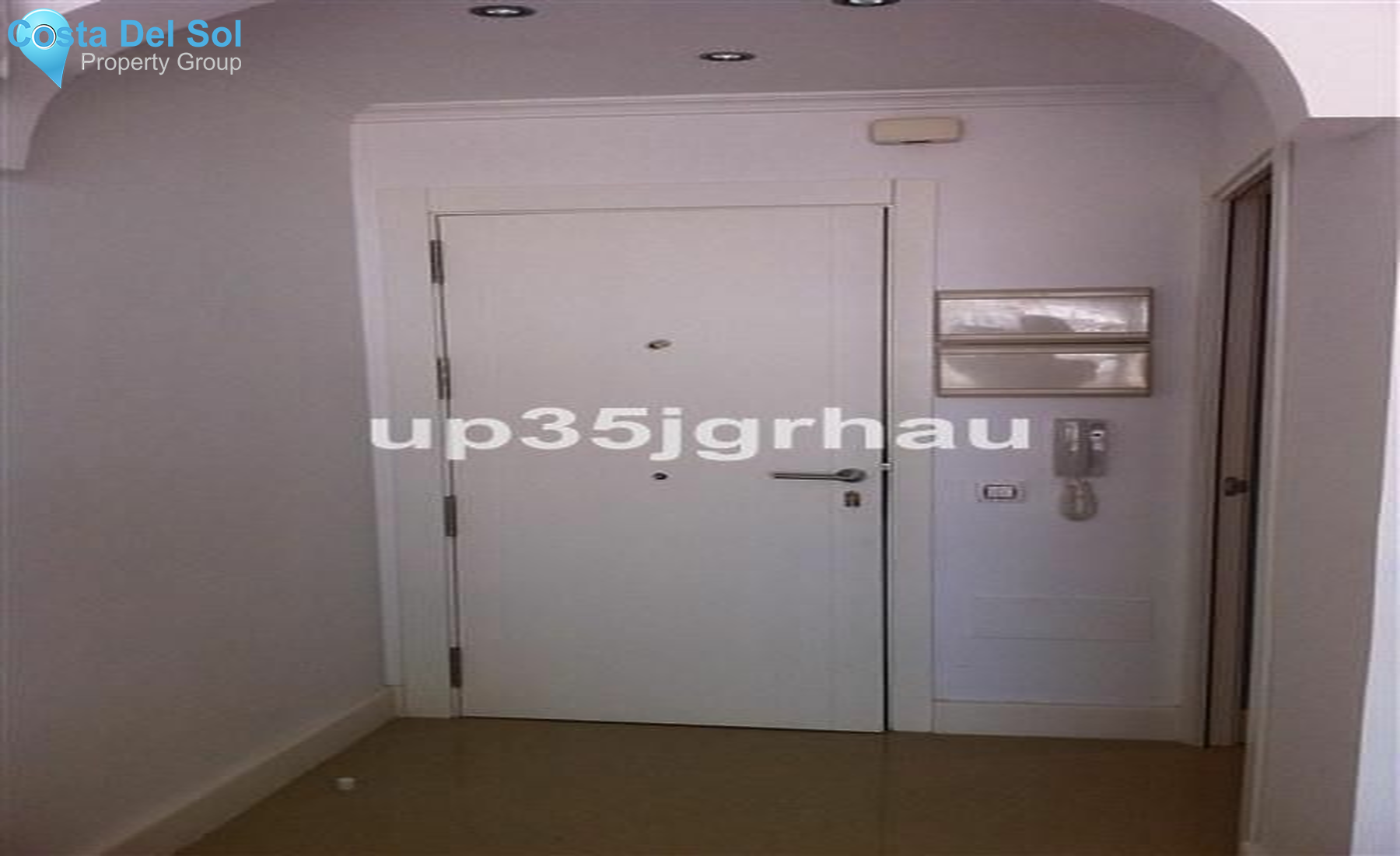 Middle Floor Apartment in Estepona-1221612