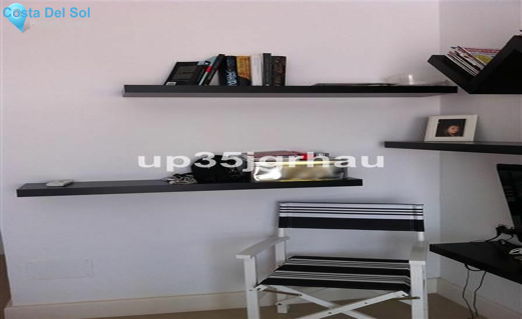 Middle Floor Apartment in Estepona-1221613