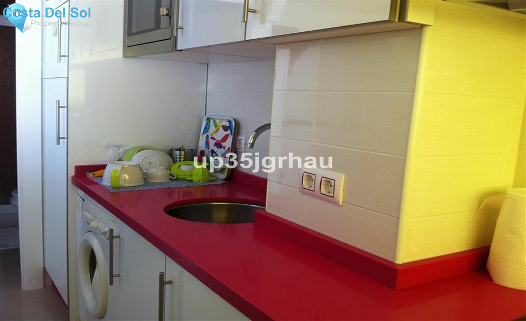 Middle Floor Apartment in Estepona-1221614