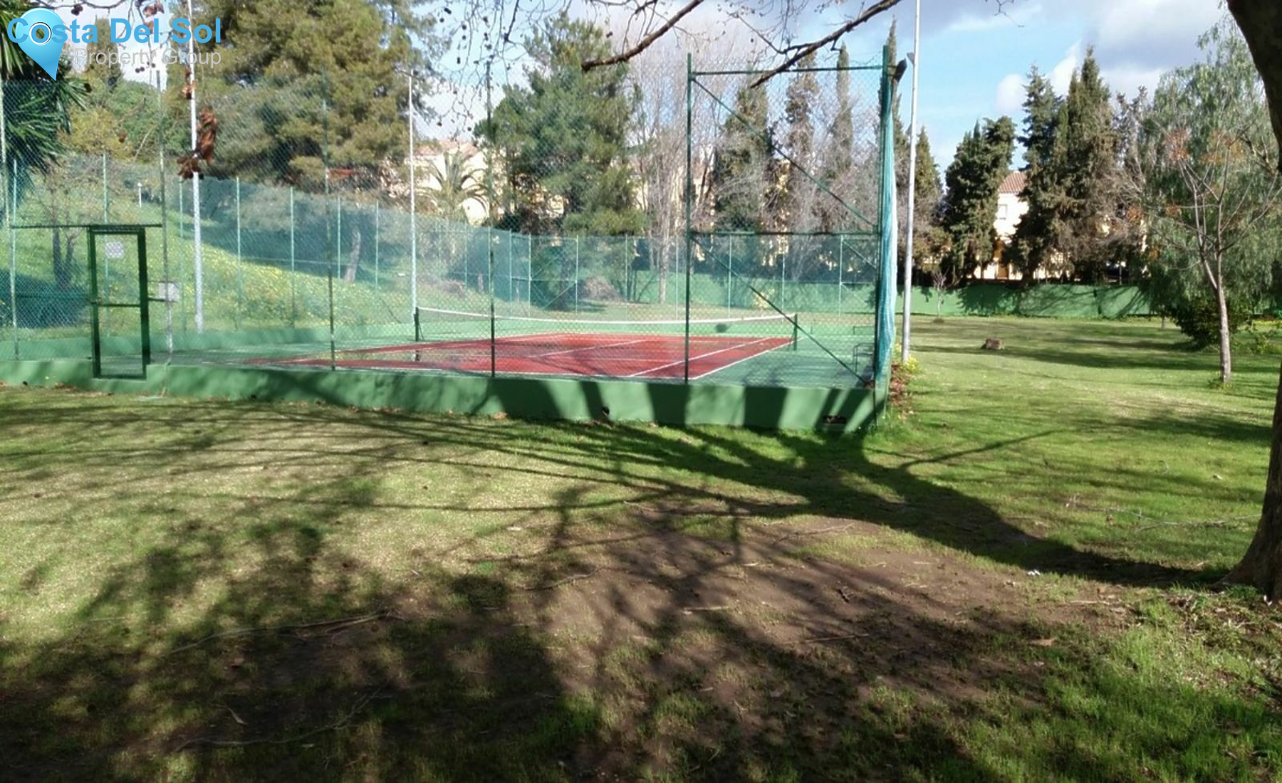 Middle Floor Apartment in Estepona-1227164