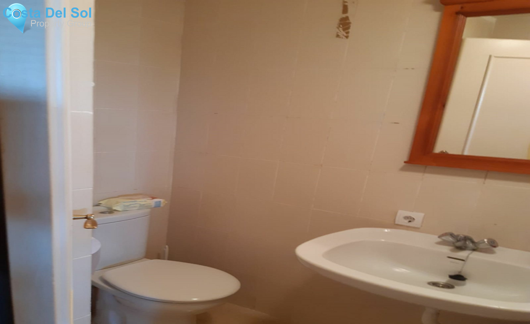 Middle Floor Apartment in Estepona-1227167