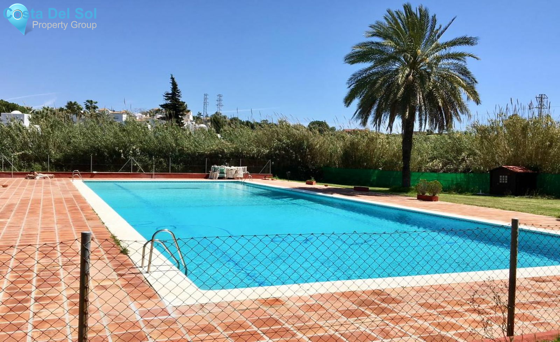 Middle Floor Apartment in Estepona-1227169