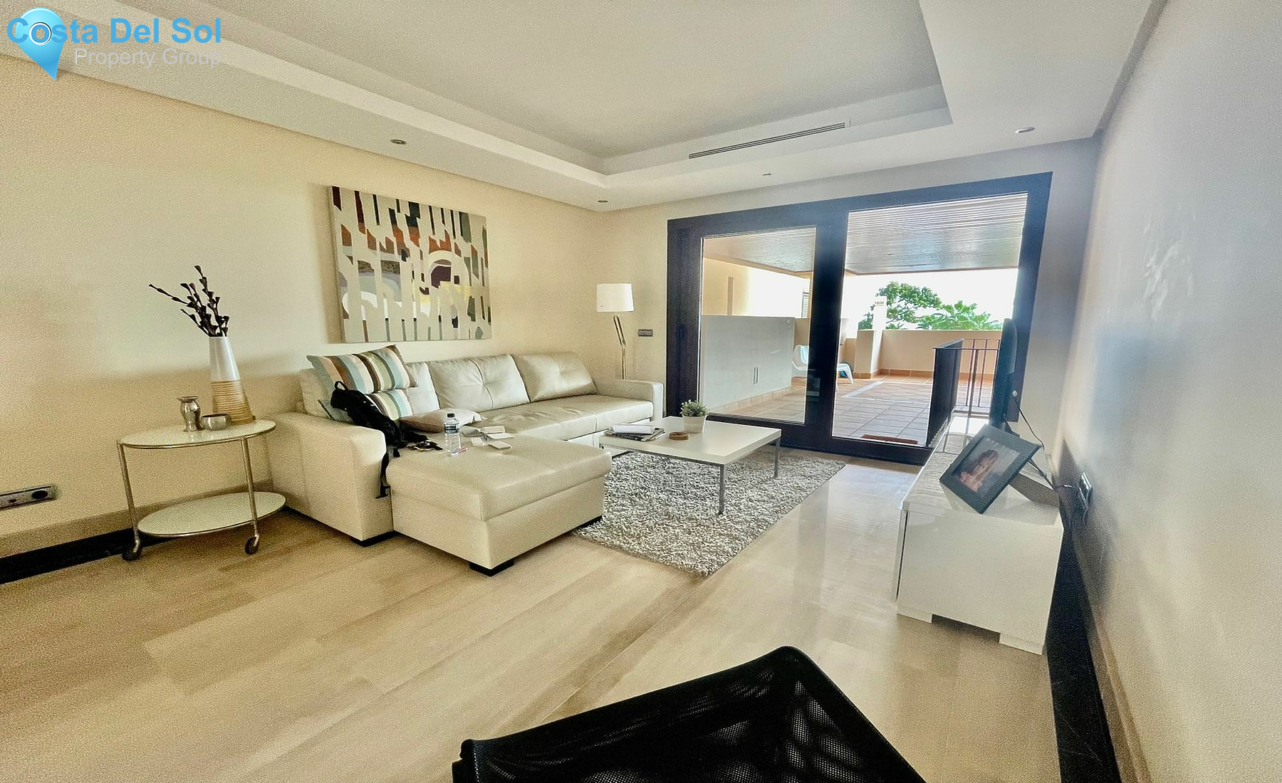 Middle Floor Apartment in Estepona-1418256