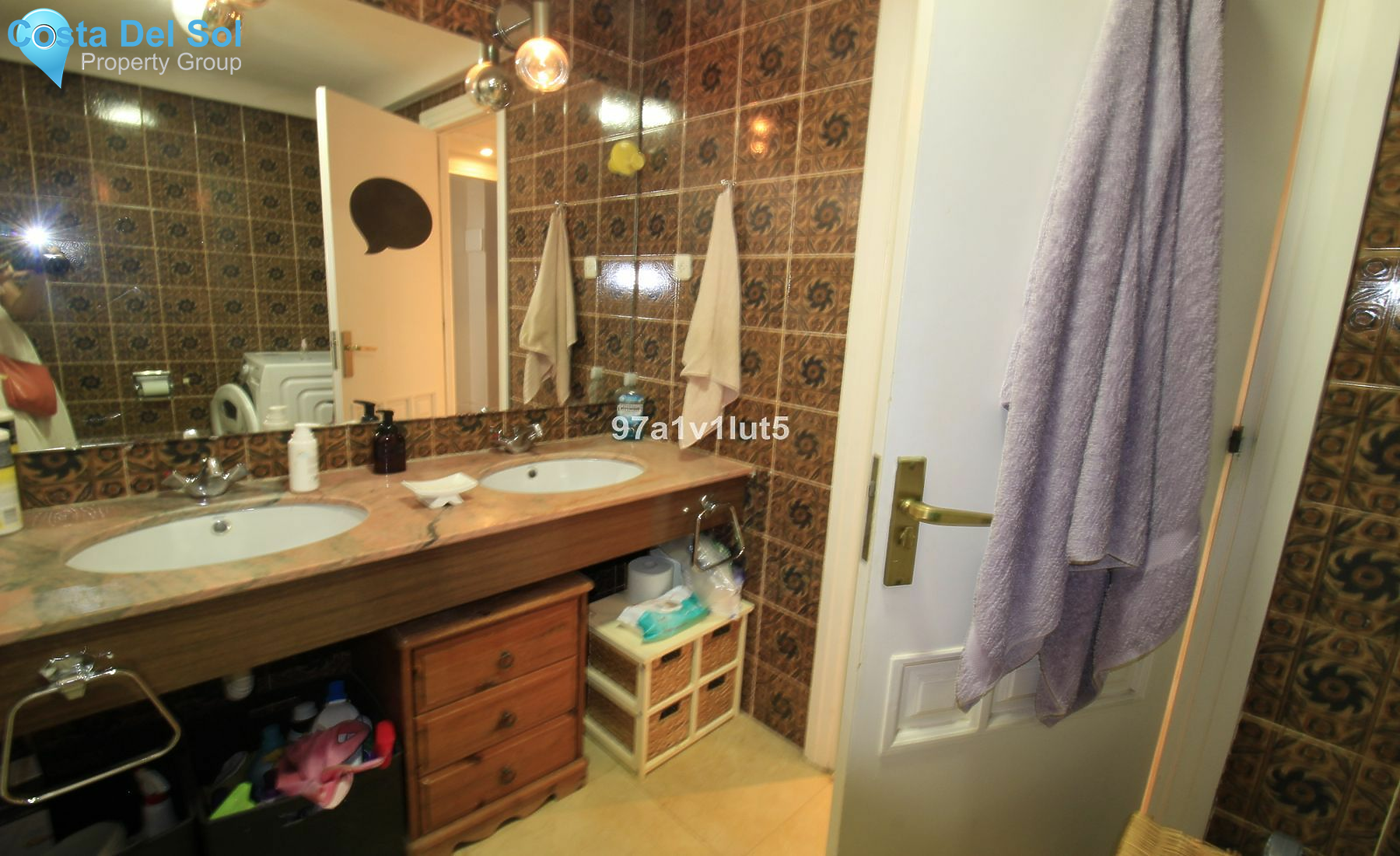 Middle Floor Apartment in Estepona-1428672