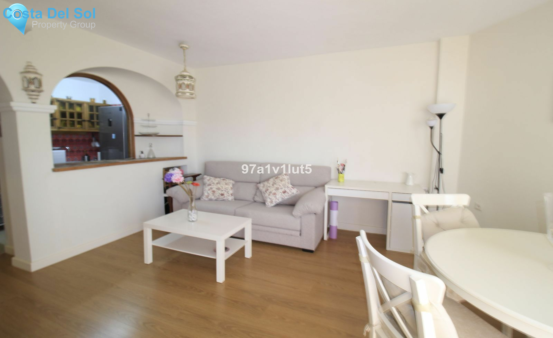 Middle Floor Apartment in Estepona-1428662
