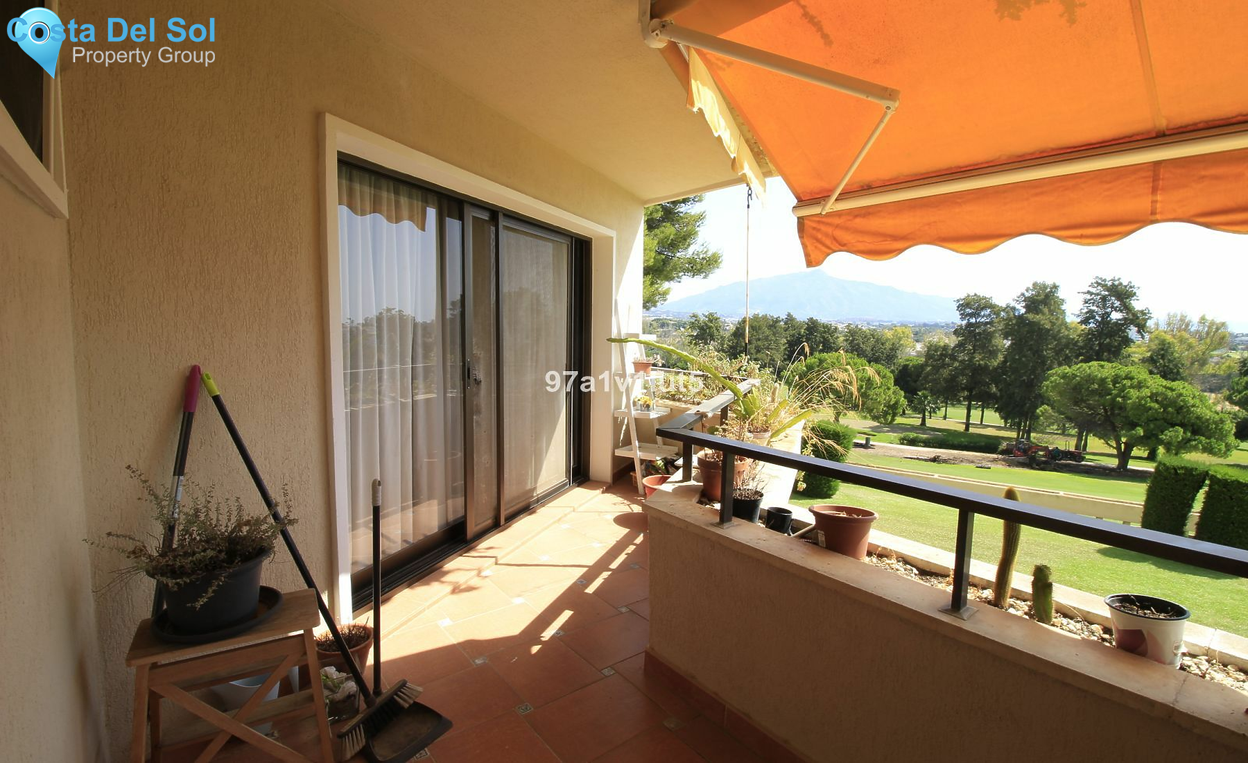 Middle Floor Apartment in Estepona-1428664