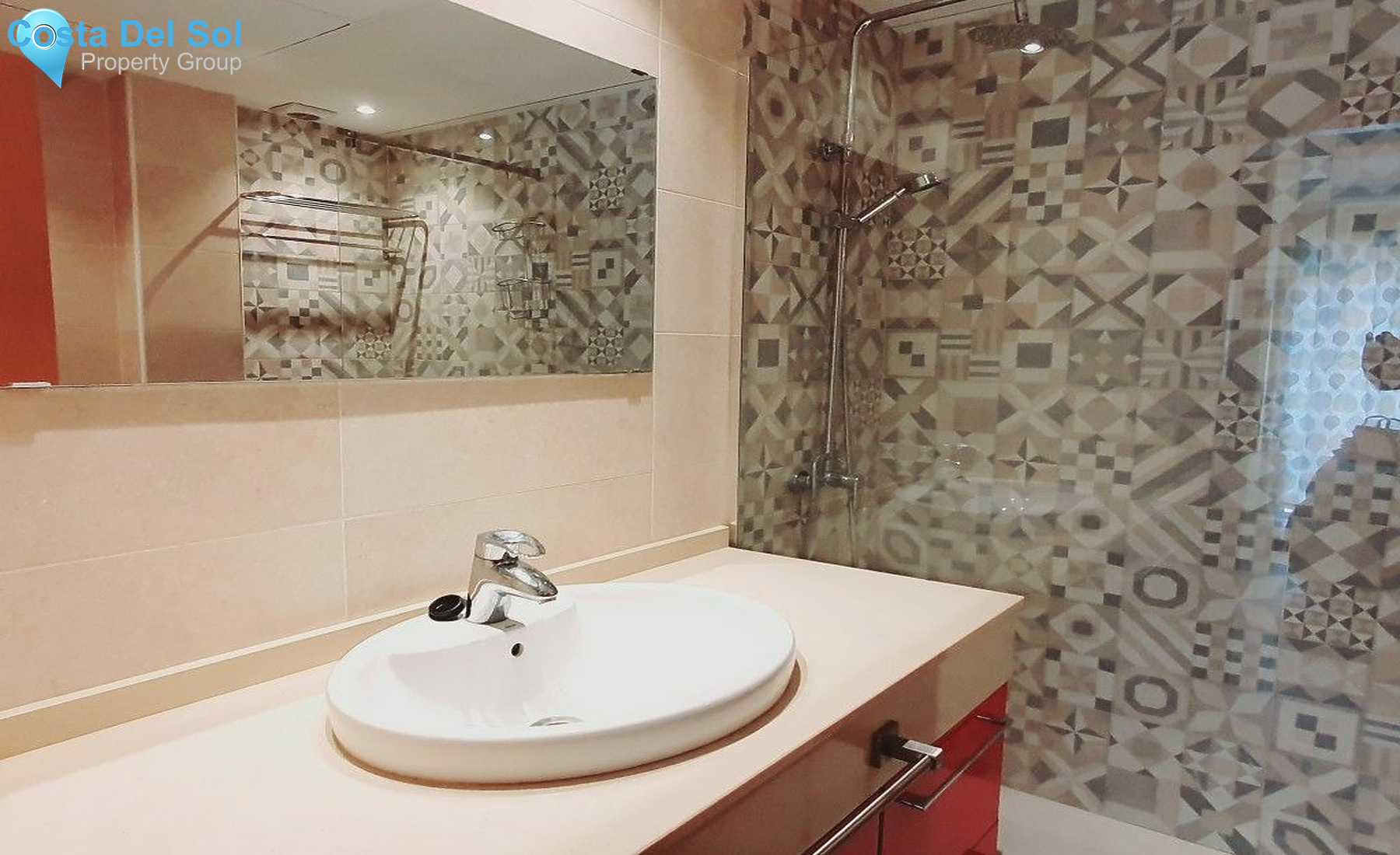 Middle Floor Apartment in Estepona-1445484