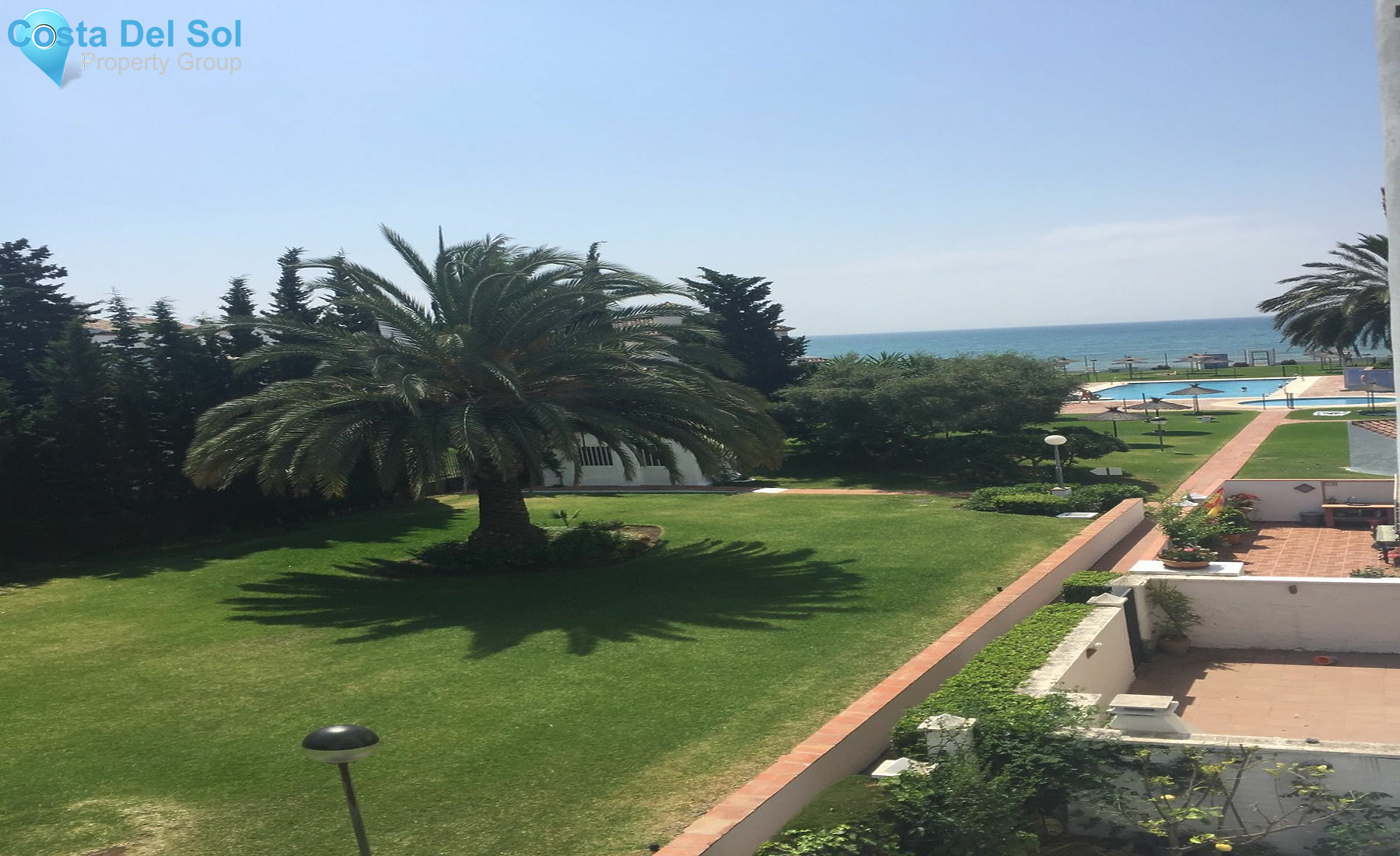 Middle Floor Apartment in Estepona