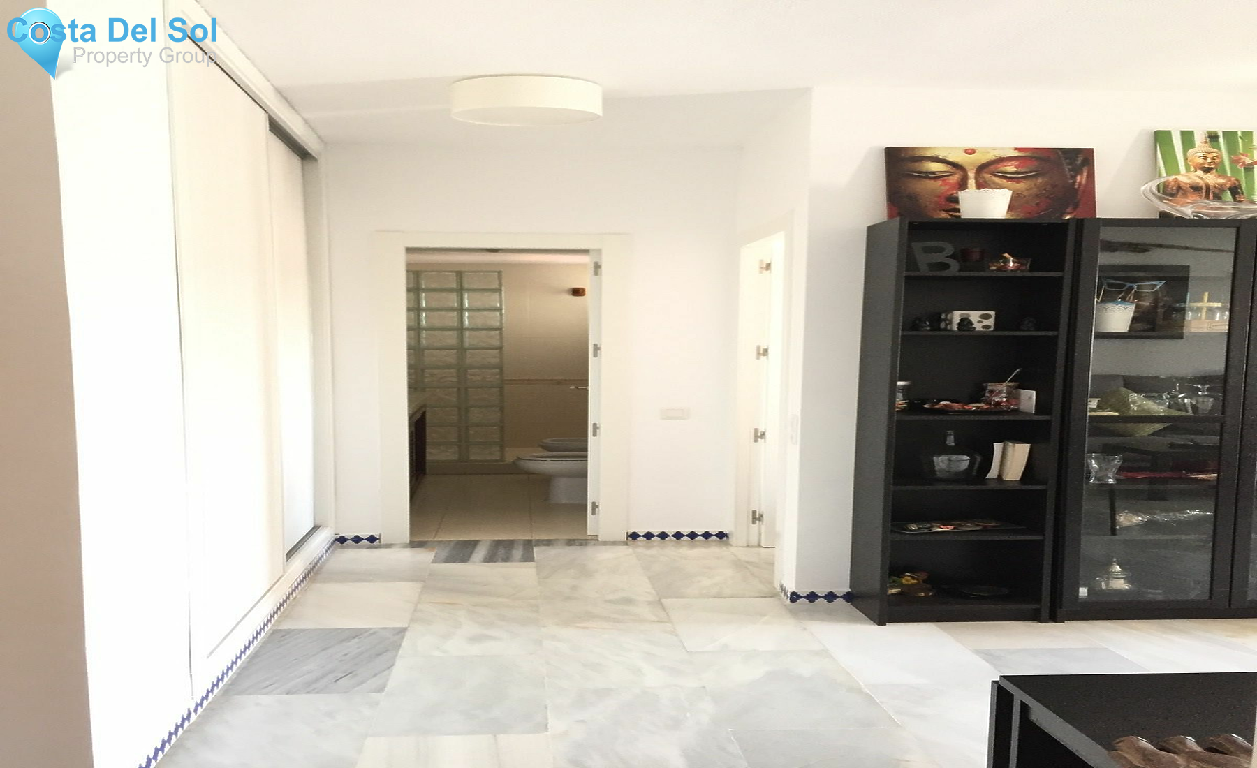 Middle Floor Apartment in Estepona-1472417