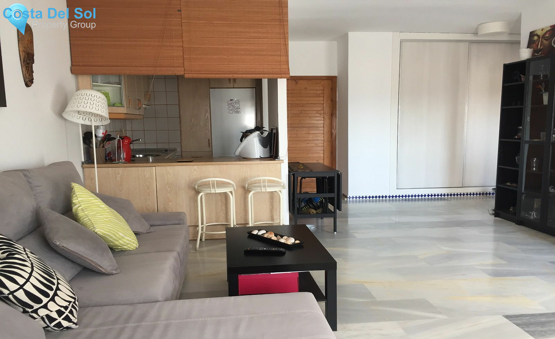 Middle Floor Apartment in Estepona-1472408