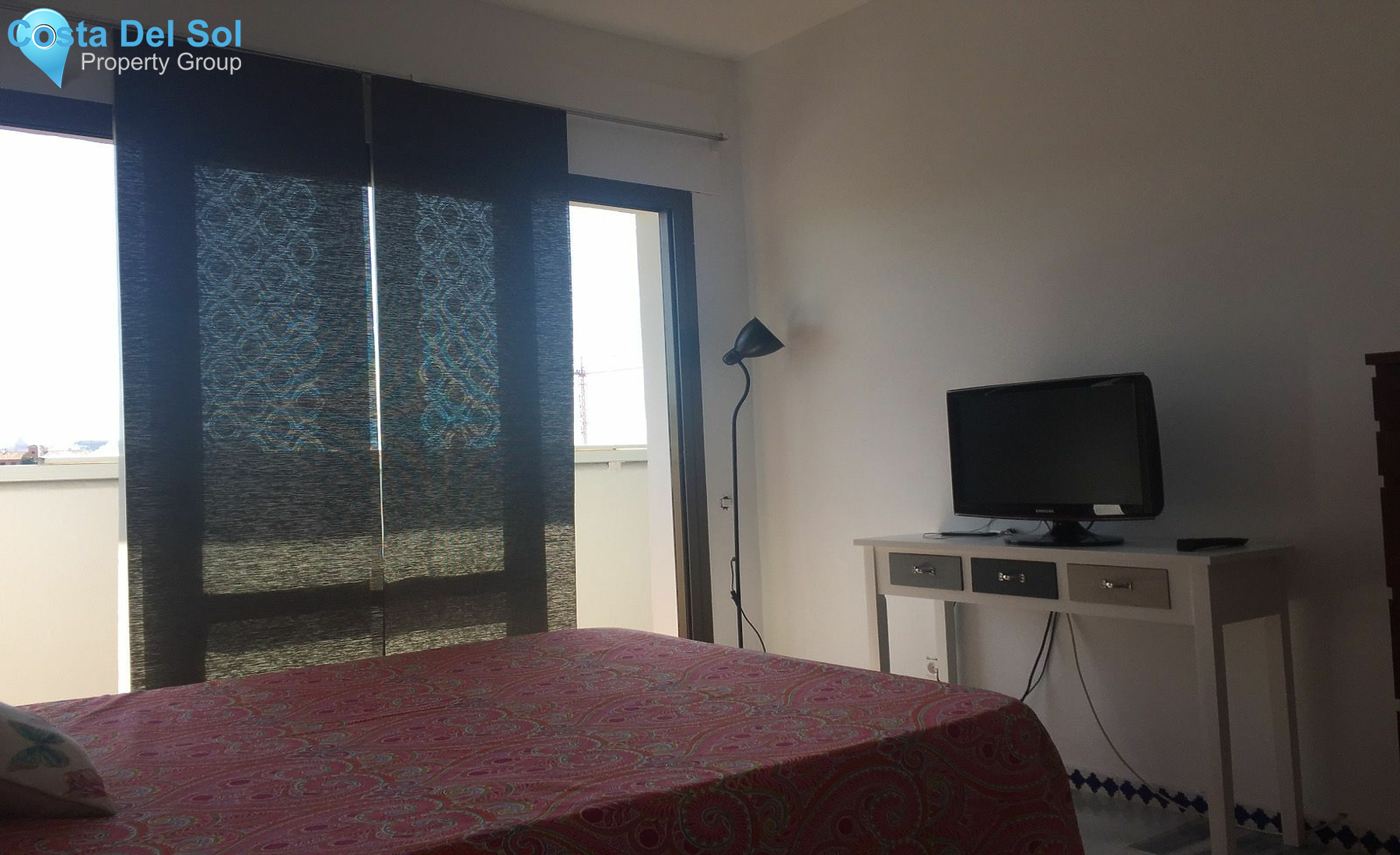 Middle Floor Apartment in Estepona-1472409