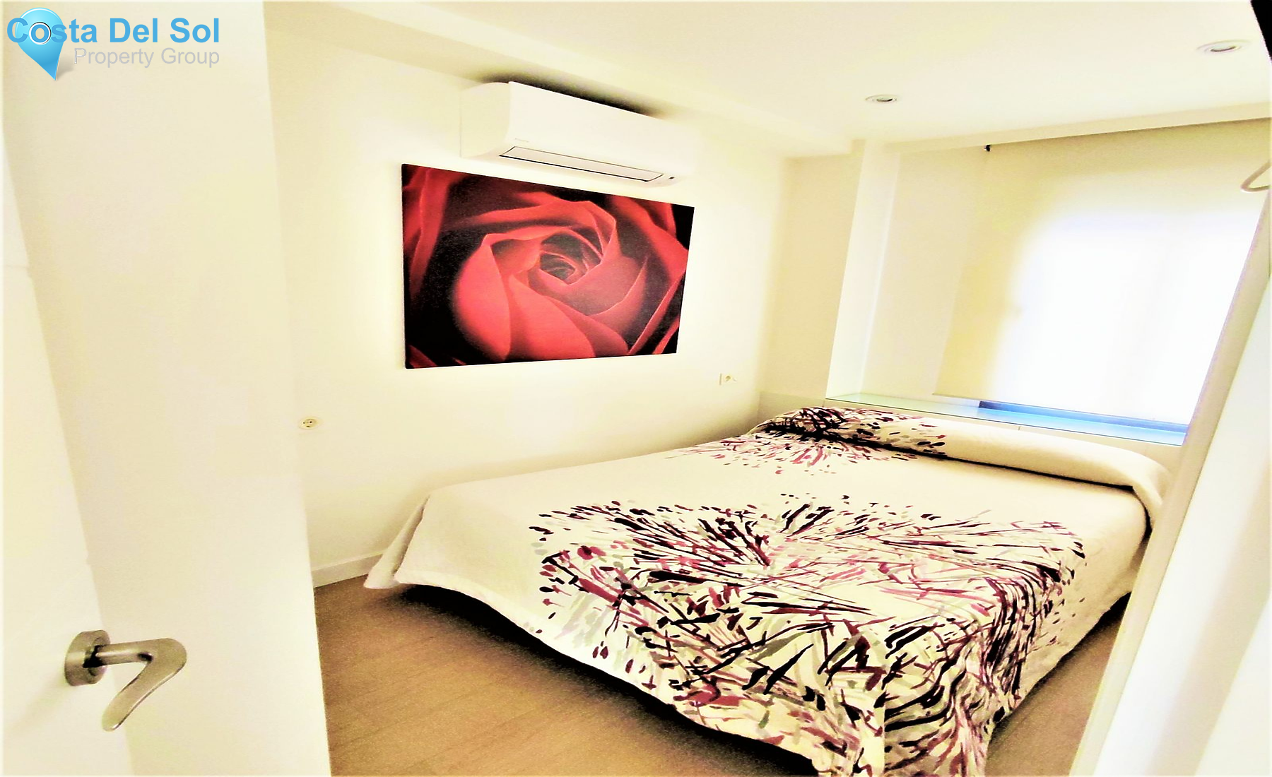 Middle Floor Apartment in Estepona-1473724