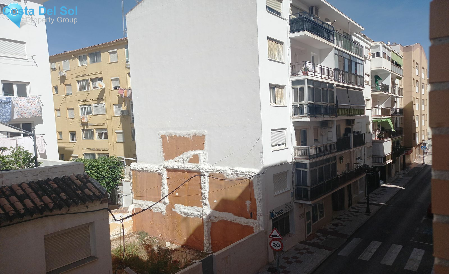 Middle Floor Apartment in Estepona-1486698