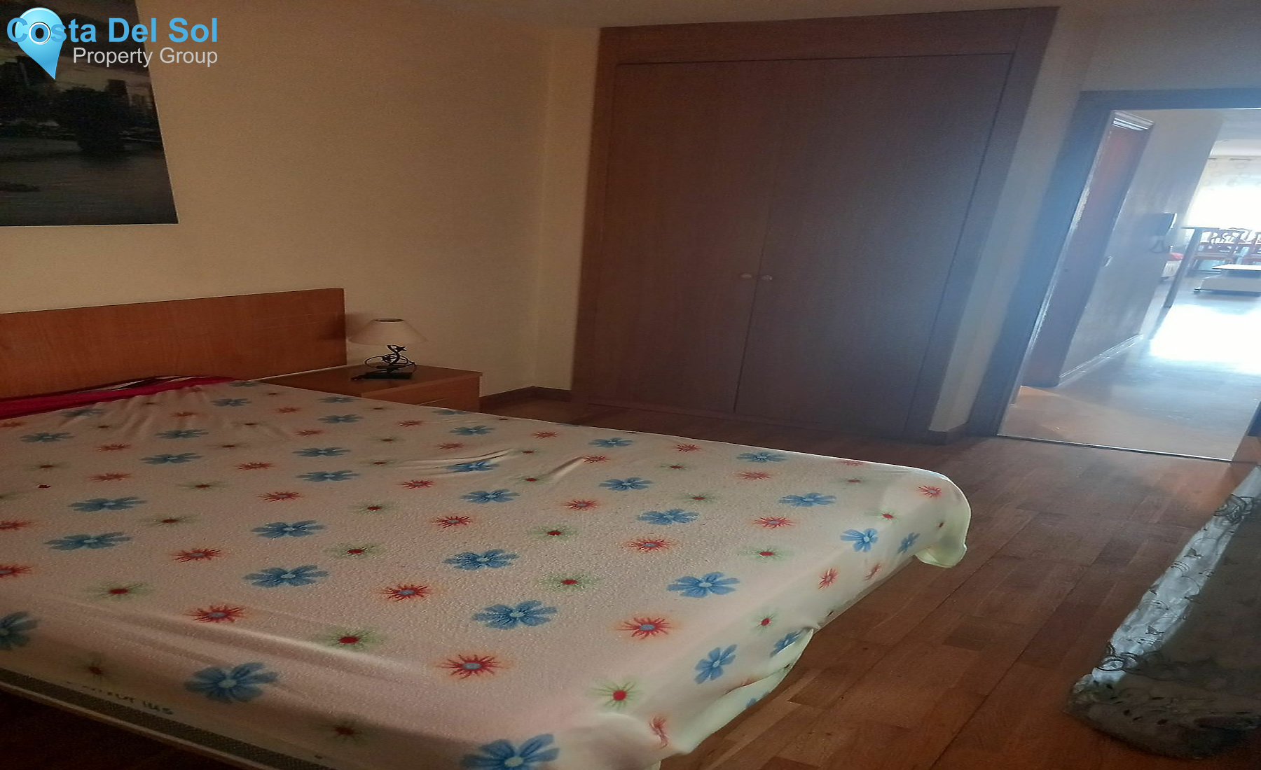 Middle Floor Apartment in Estepona-1486716