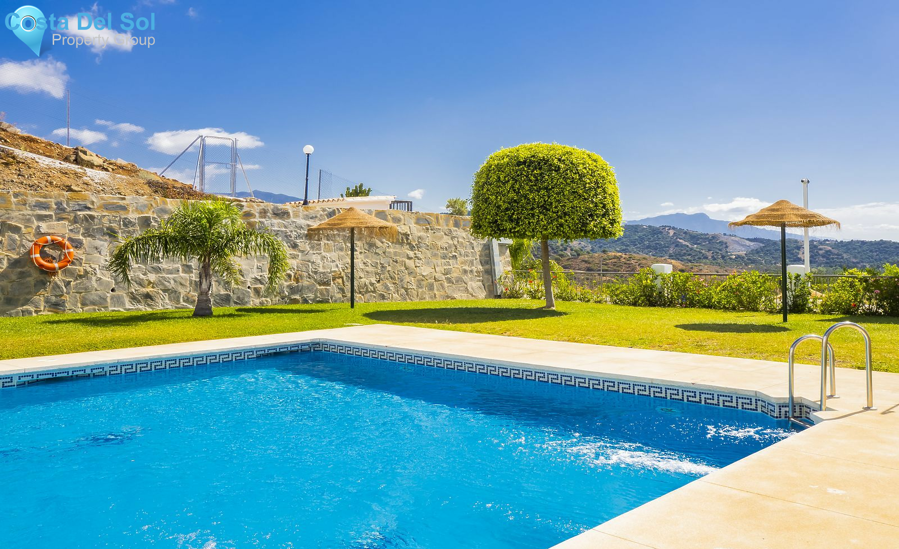 Middle Floor Apartment in Estepona