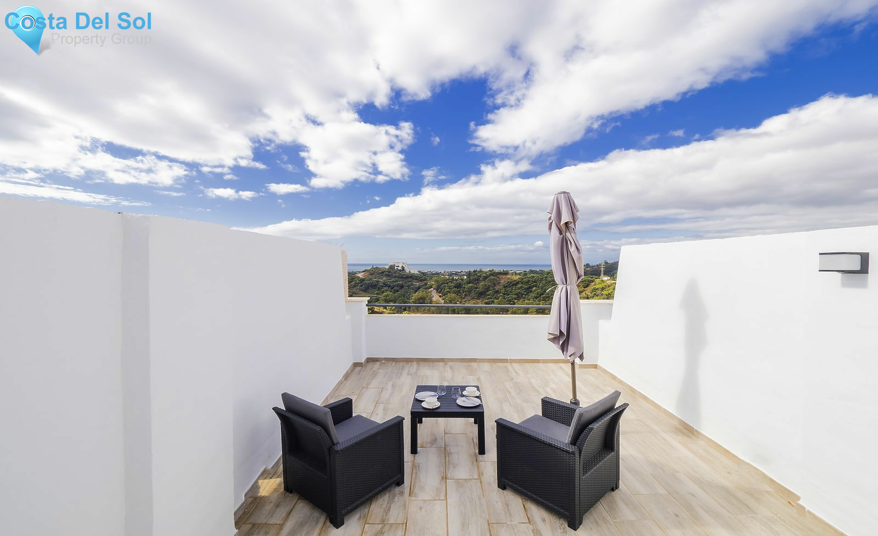 Middle Floor Apartment in Estepona-1491071