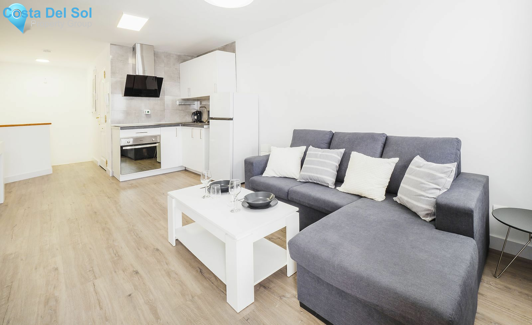Middle Floor Apartment in Estepona-1491084