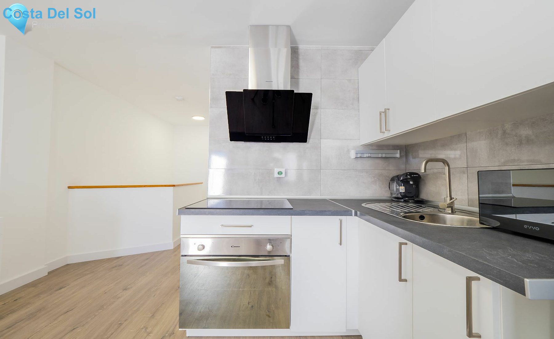 Middle Floor Apartment in Estepona-1491086