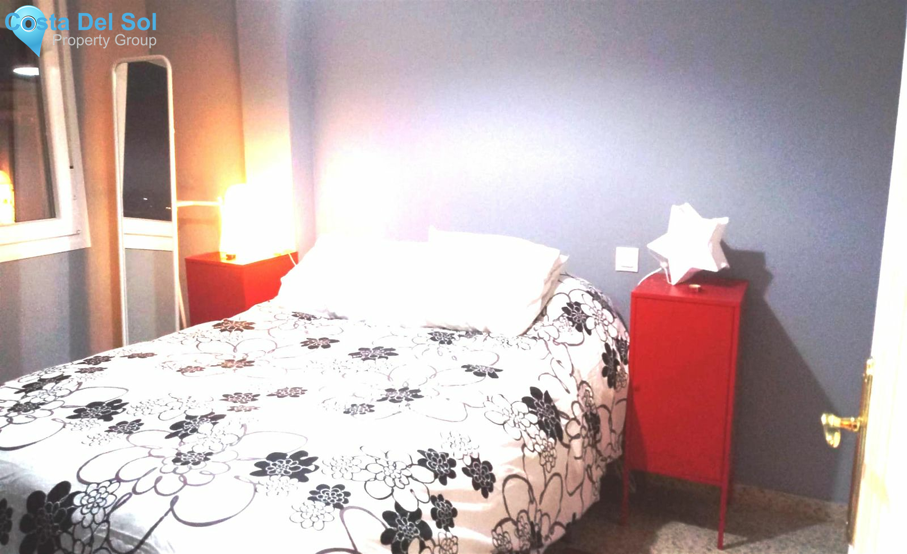 Middle Floor Apartment in Estepona-1495798