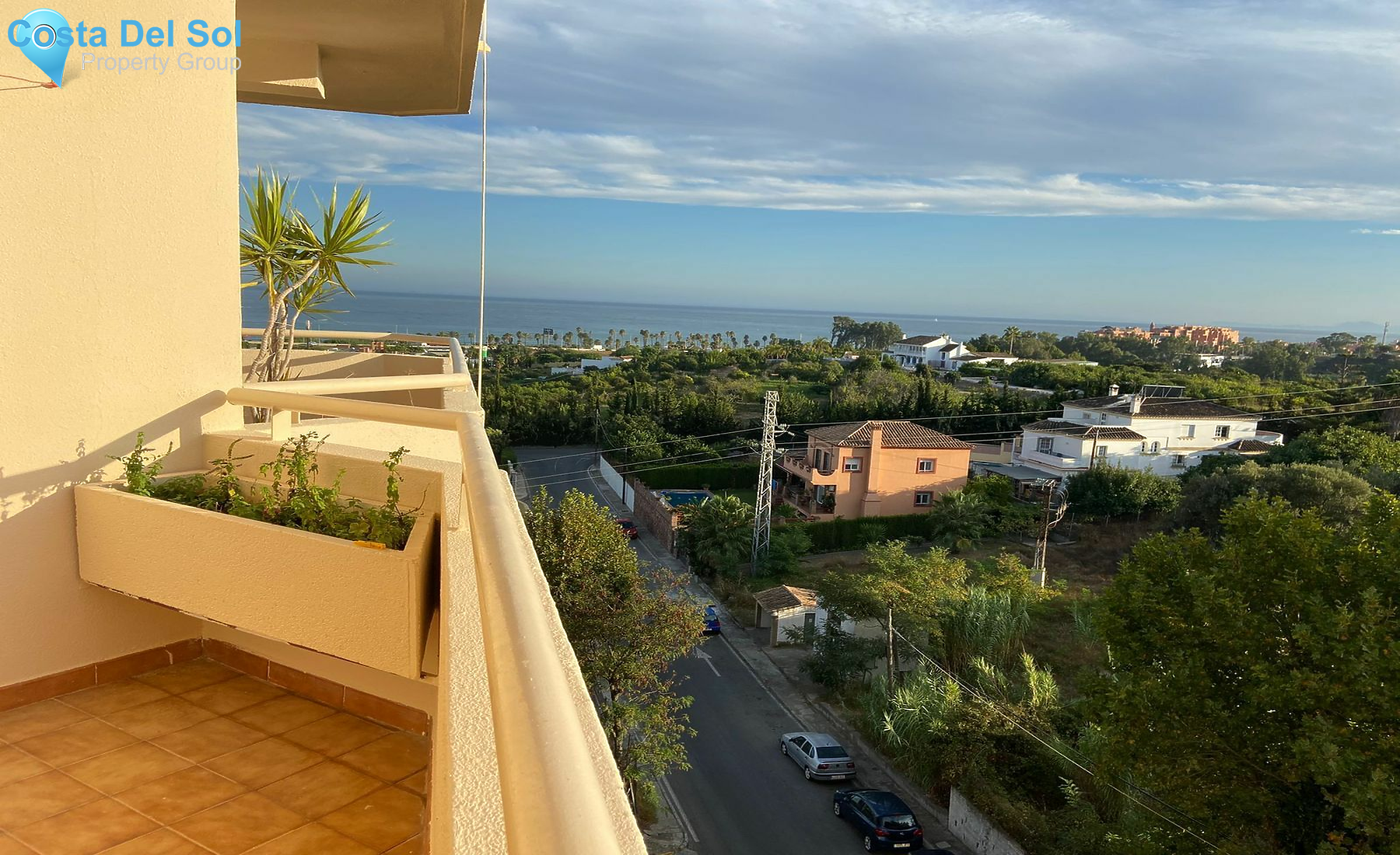 Middle Floor Apartment in Estepona-1516249