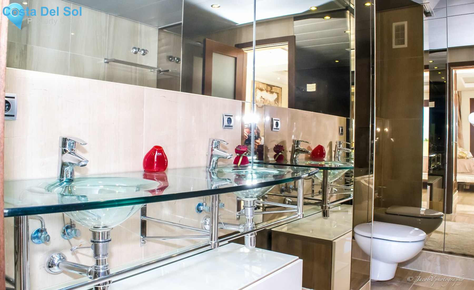 Middle Floor Apartment in Estepona-1547039