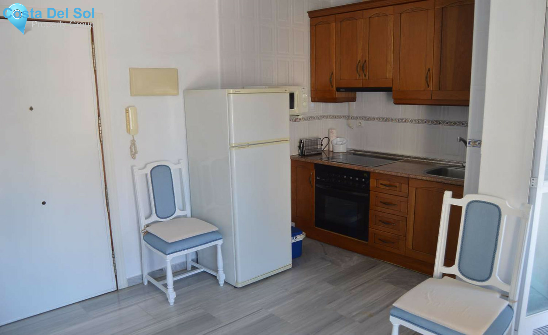 Middle Floor Apartment in Fuengirola-1250497