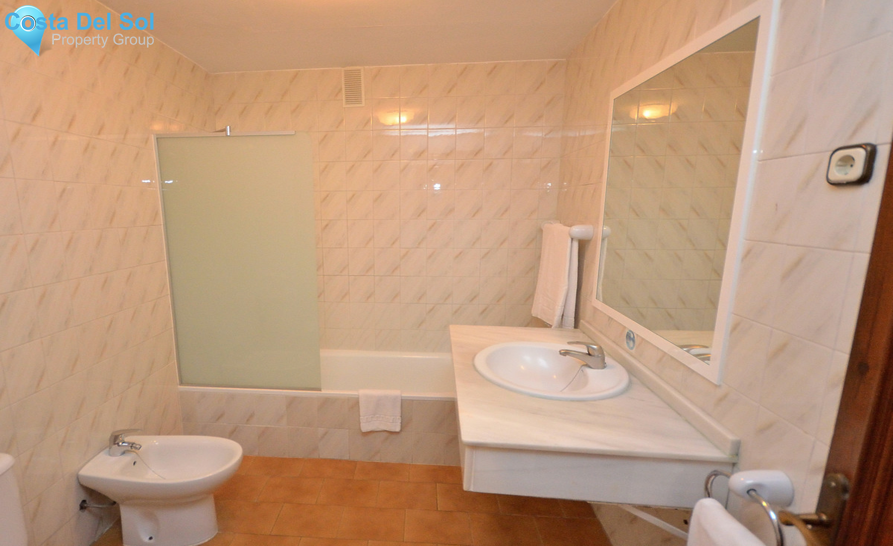 Middle Floor Apartment in Fuengirola-1293406