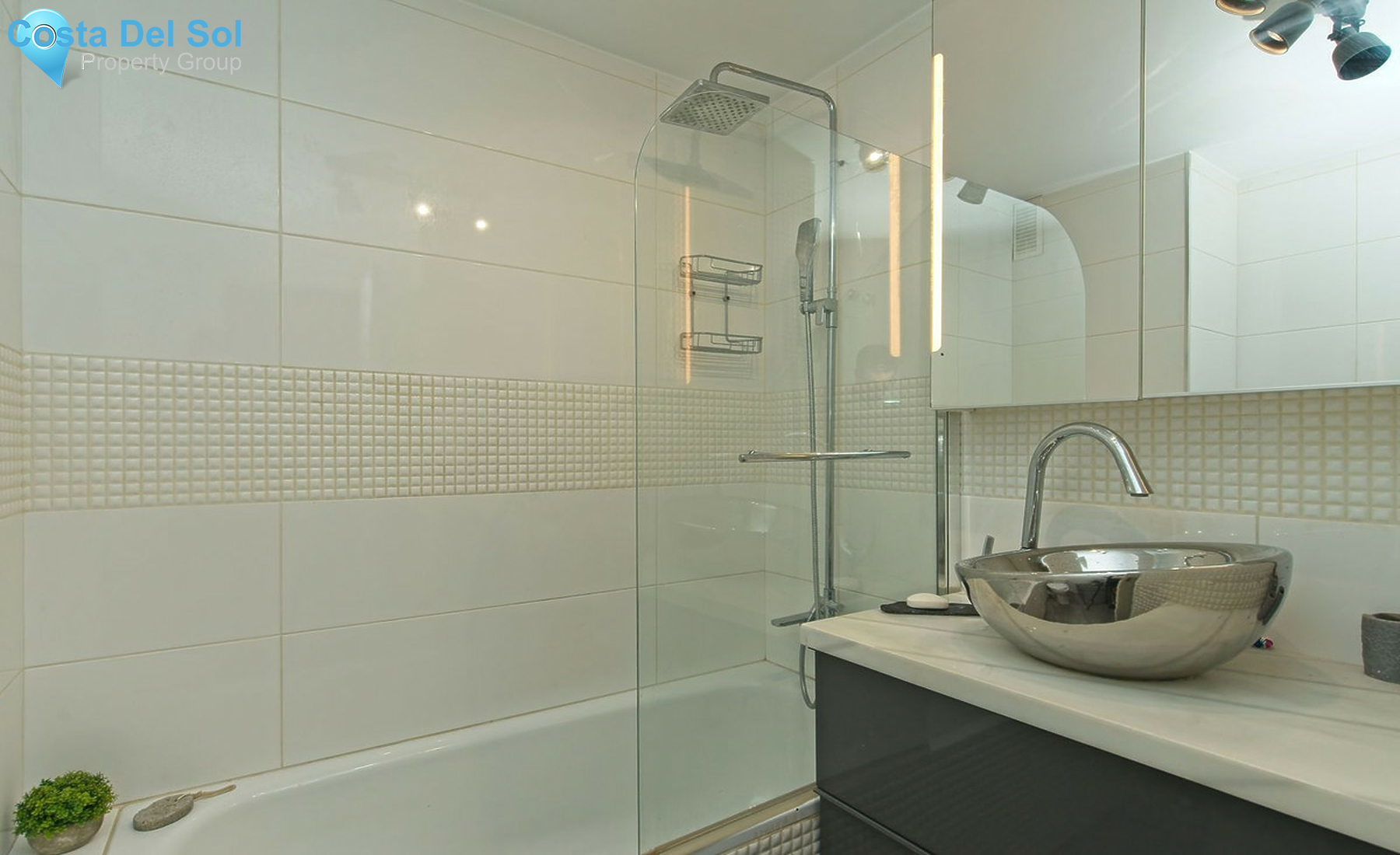 Middle Floor Apartment in Fuengirola-1366219