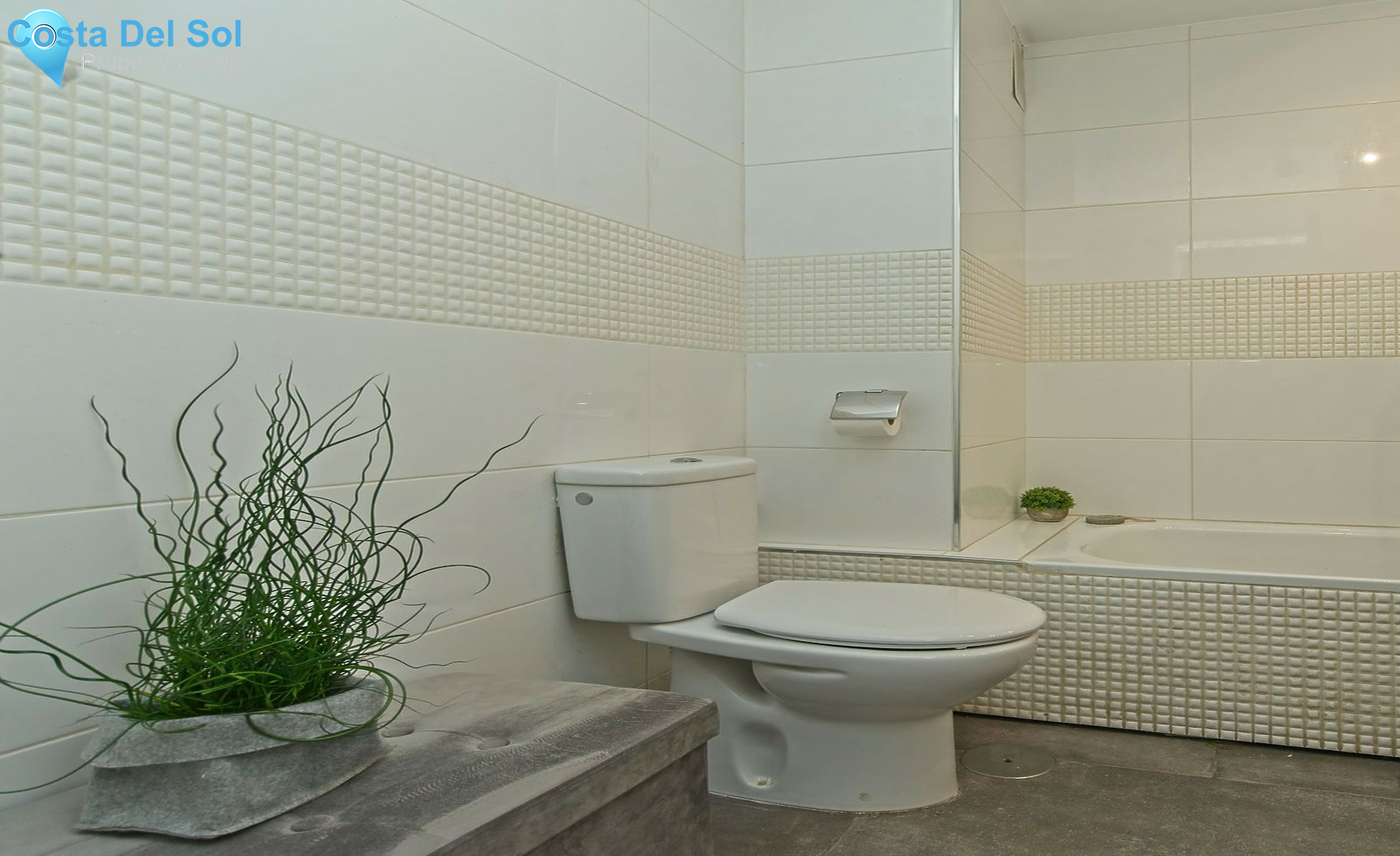 Middle Floor Apartment in Fuengirola-1366220