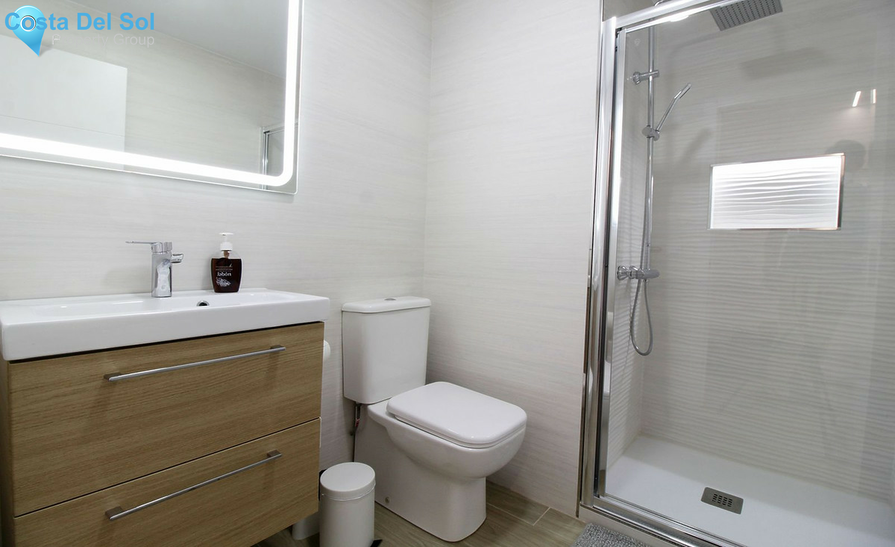 Middle Floor Apartment in Fuengirola-1452378