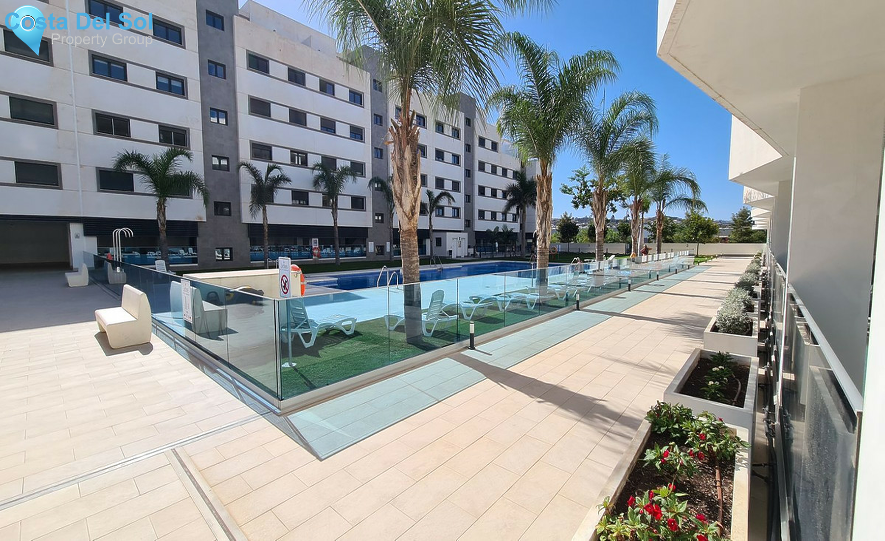 Middle Floor Apartment in Fuengirola-1453036
