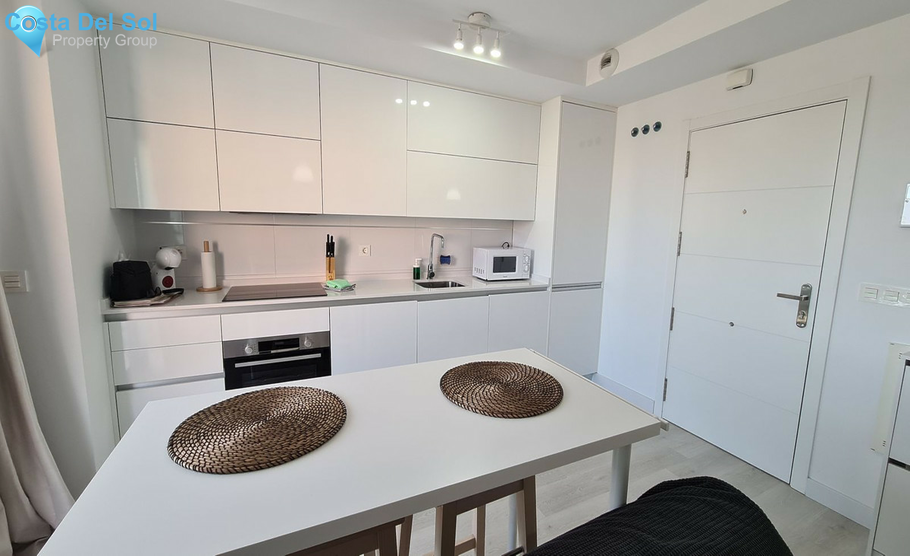 Middle Floor Apartment in Fuengirola-1453051