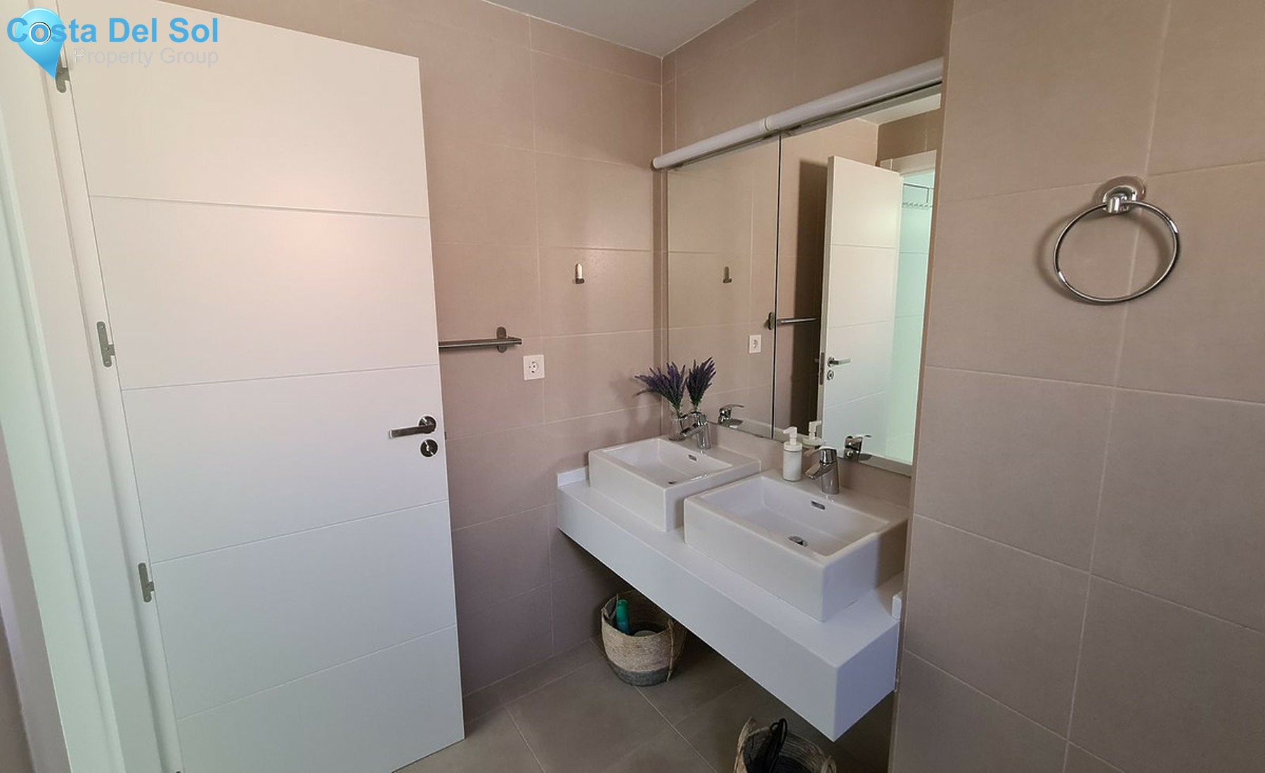 Middle Floor Apartment in Fuengirola-1453054
