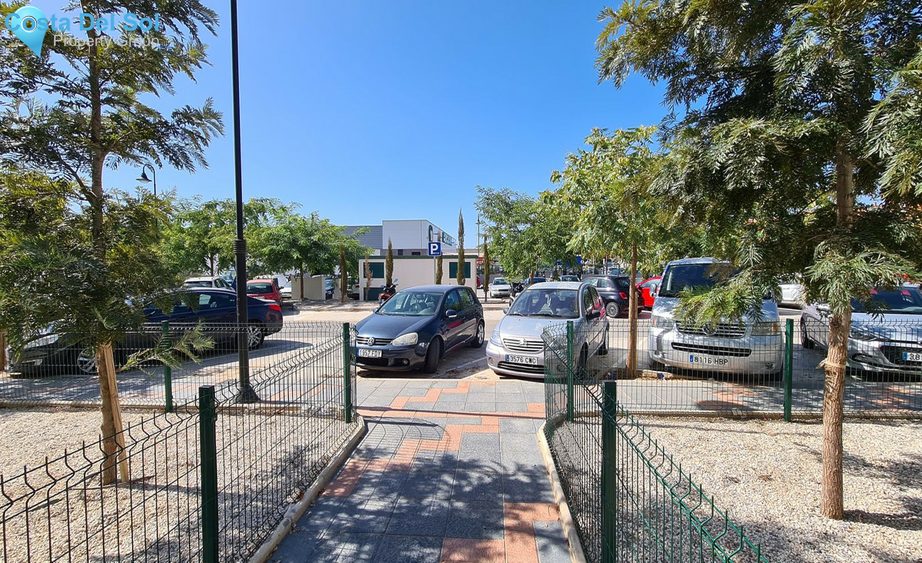 Middle Floor Apartment in Fuengirola-1453041