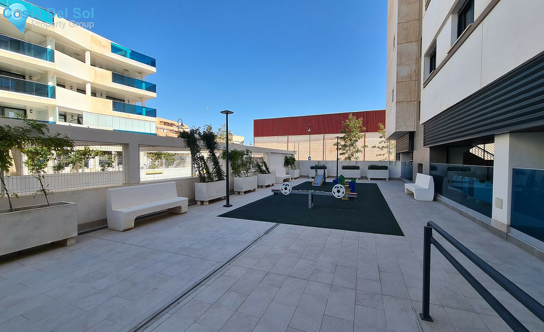 Middle Floor Apartment in Fuengirola-1453044
