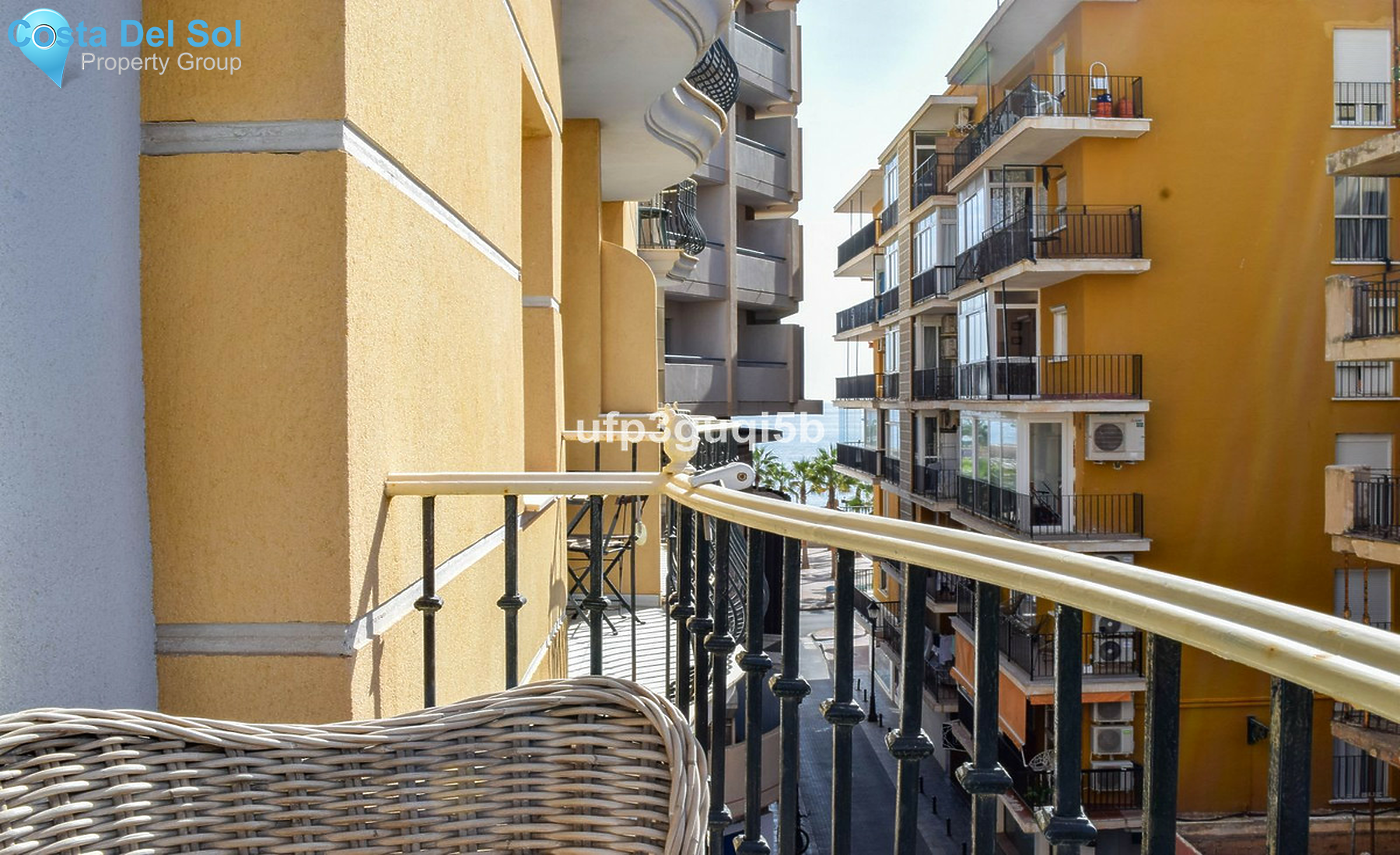 Middle Floor Apartment in Fuengirola-1501637
