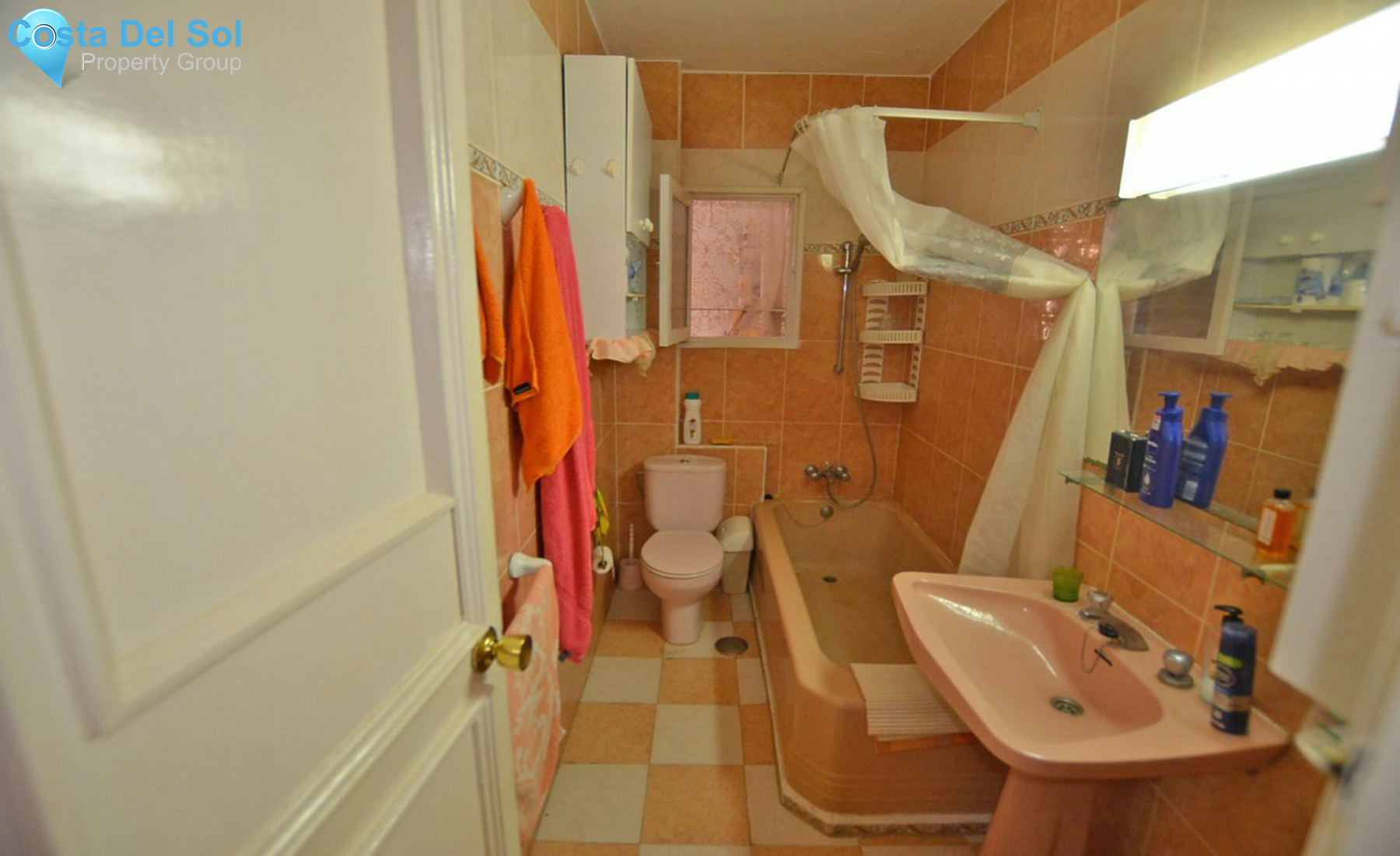 Middle Floor Apartment in Fuengirola-1509436