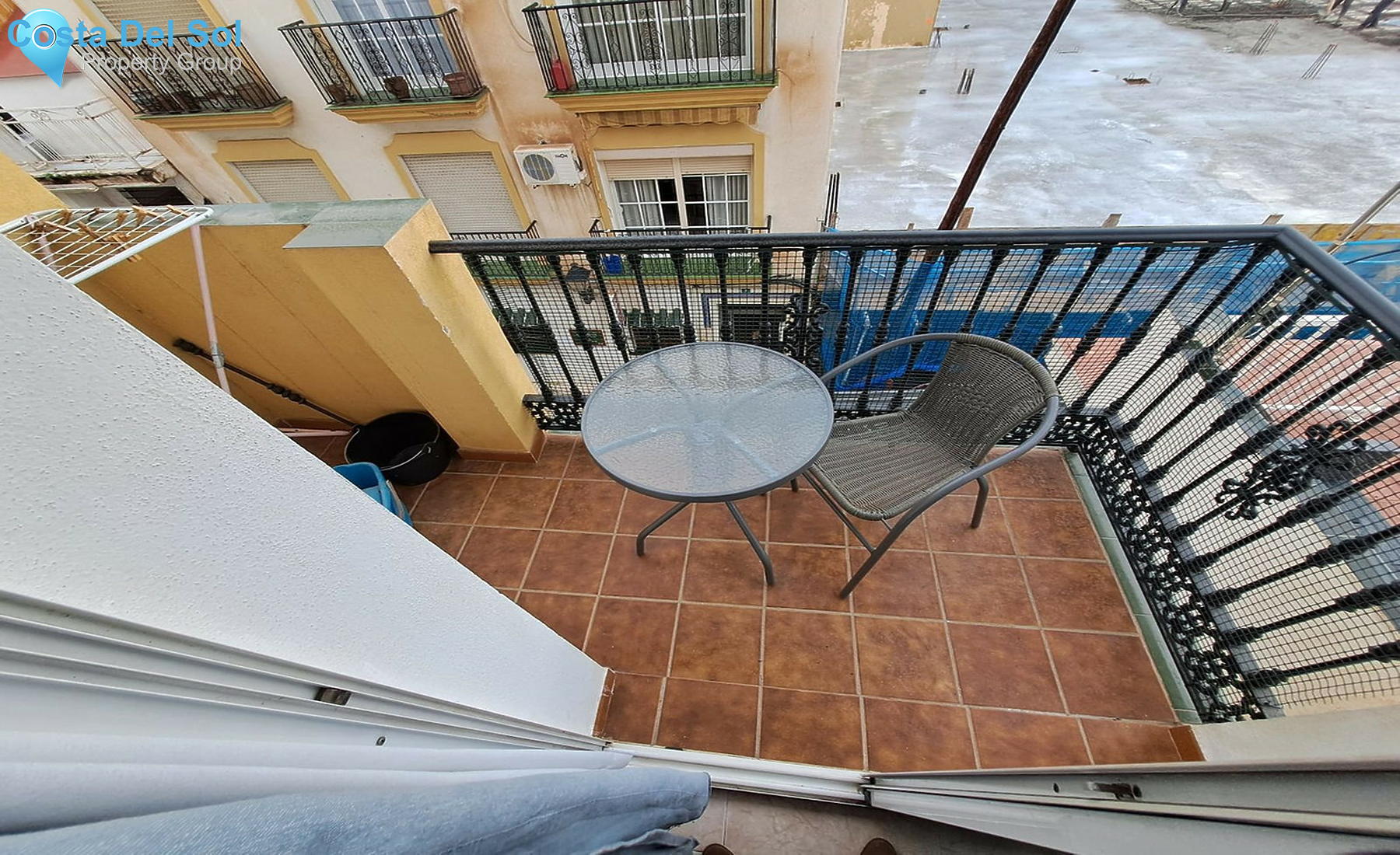 Middle Floor Apartment in Fuengirola-1555624