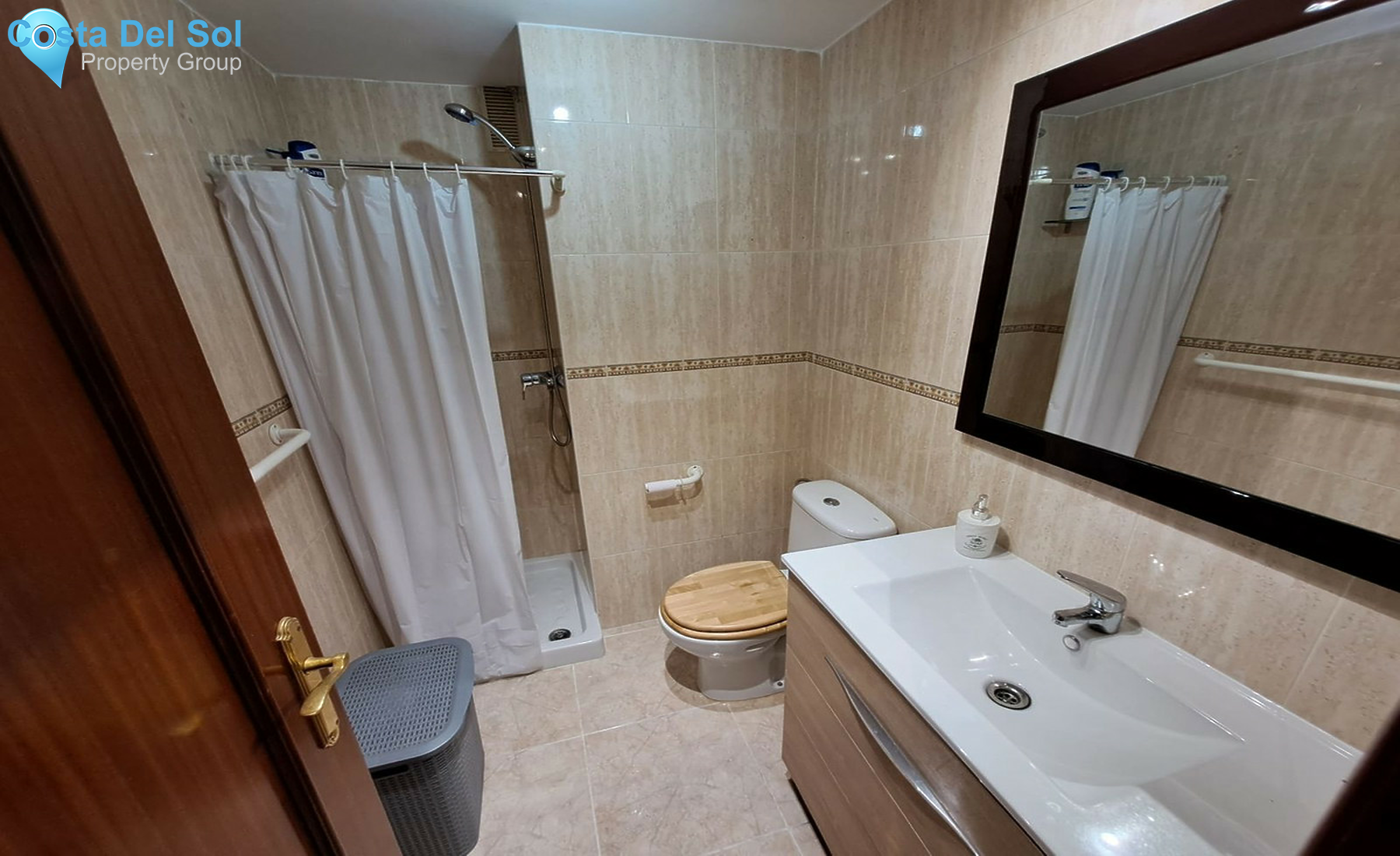 Middle Floor Apartment in Fuengirola-1555619