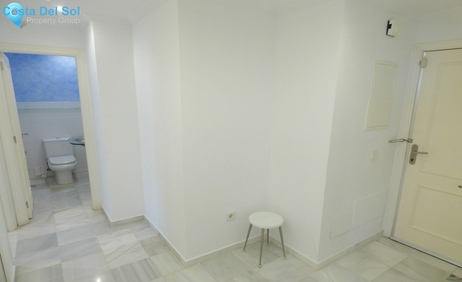 Middle Floor Apartment in Fuengirola-1129463