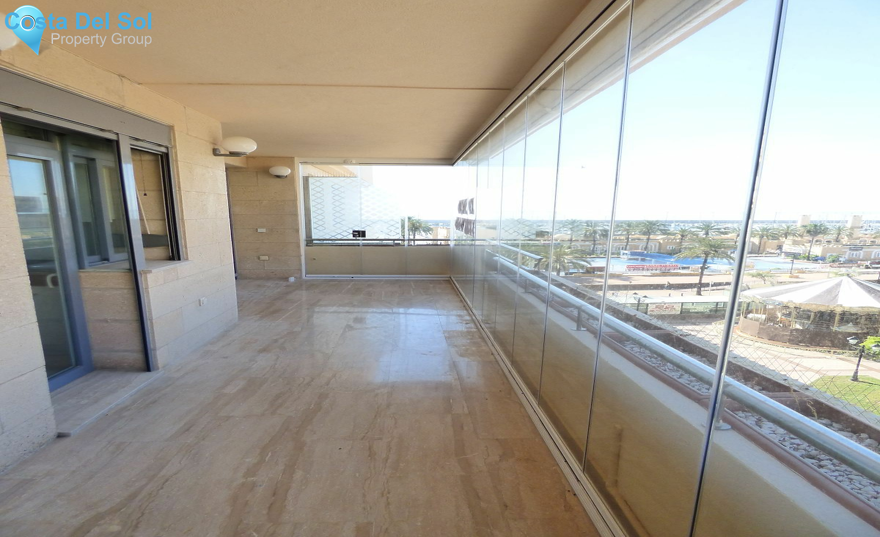 Middle Floor Apartment in Fuengirola-1129455