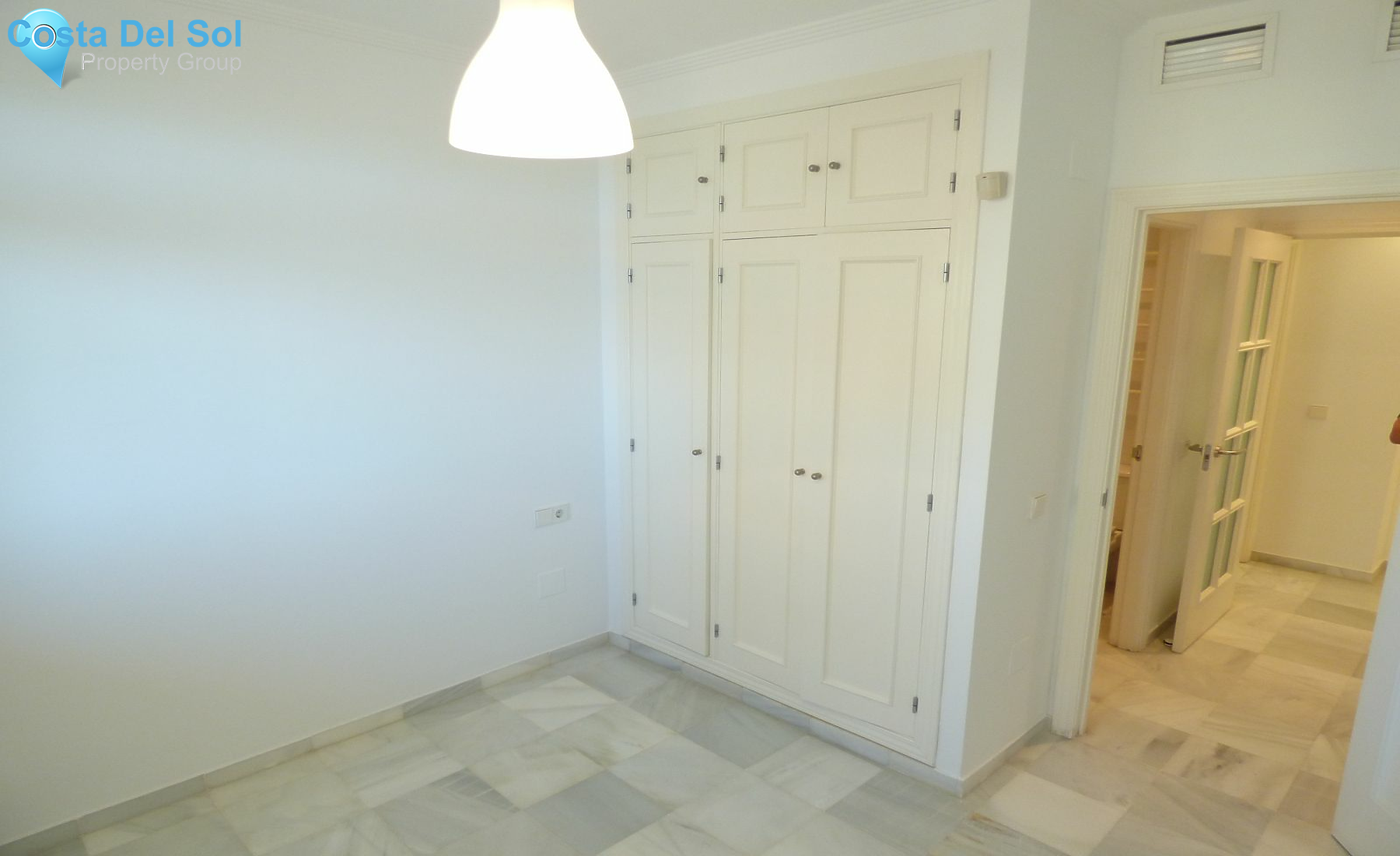 Middle Floor Apartment in Fuengirola-1129458