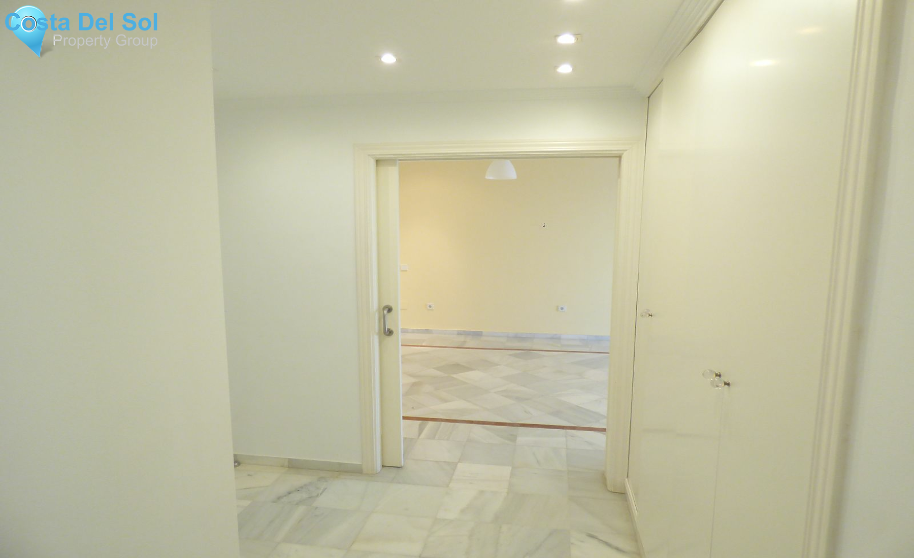 Middle Floor Apartment in Fuengirola-1129462