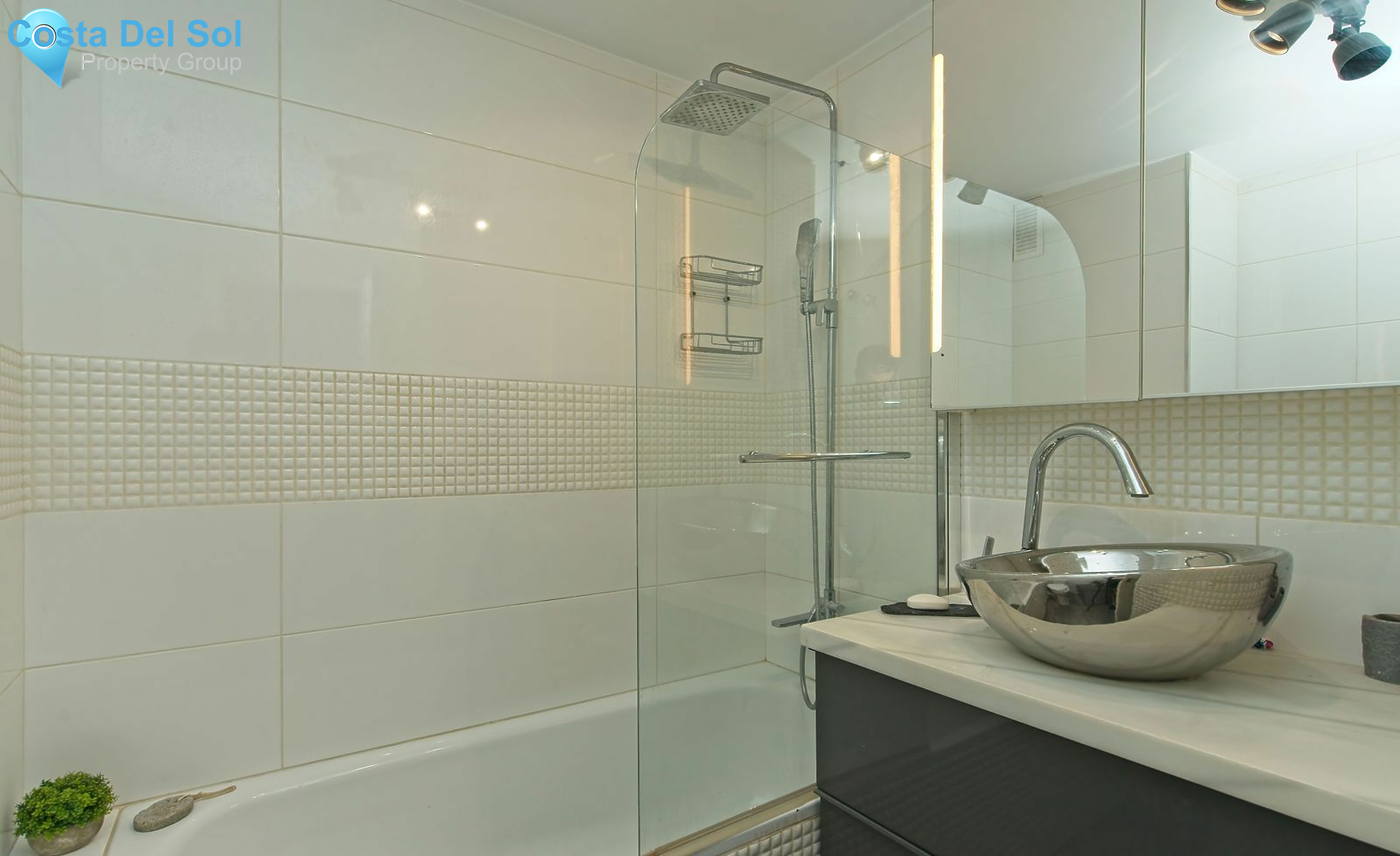 Middle Floor Apartment in Fuengirola-1161879