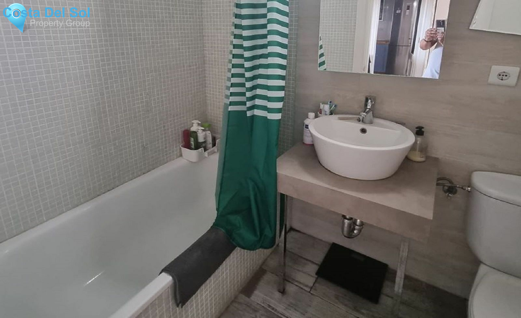 Middle Floor Apartment in Fuengirola-1162922