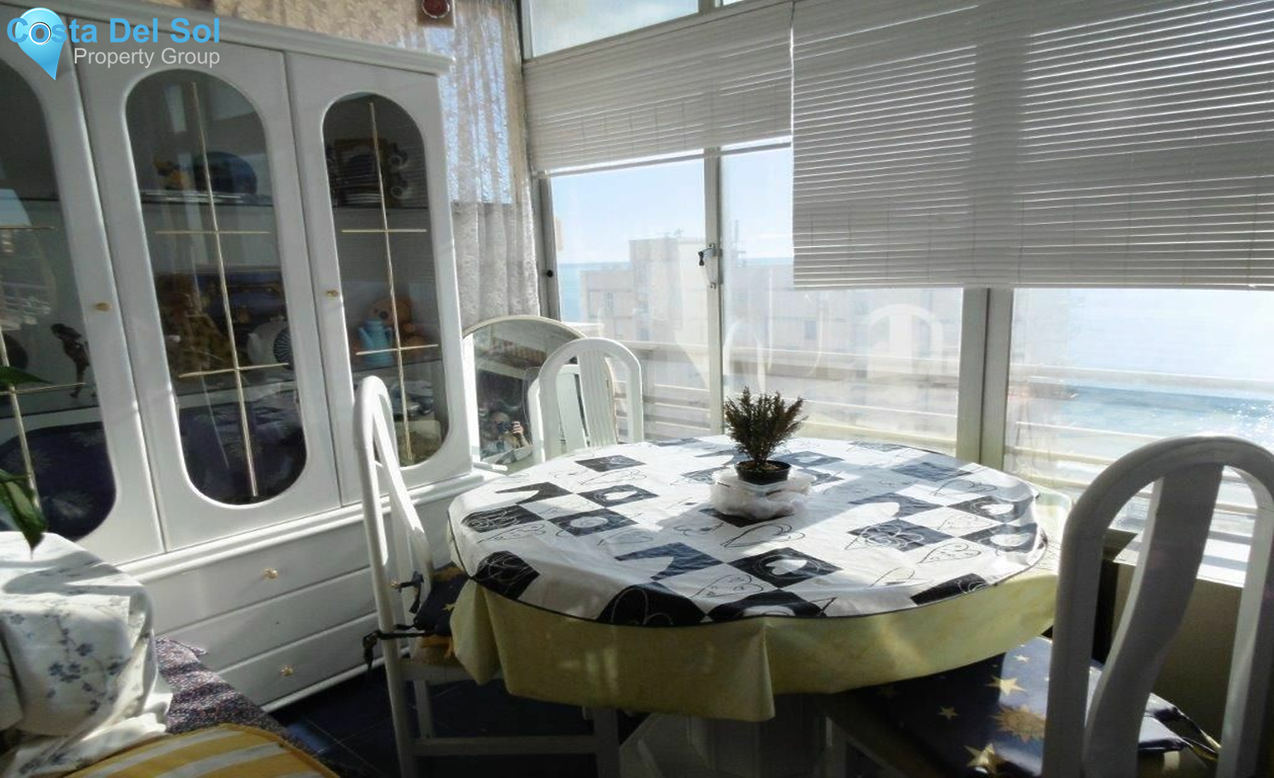 Middle Floor Apartment in Fuengirola-1187825