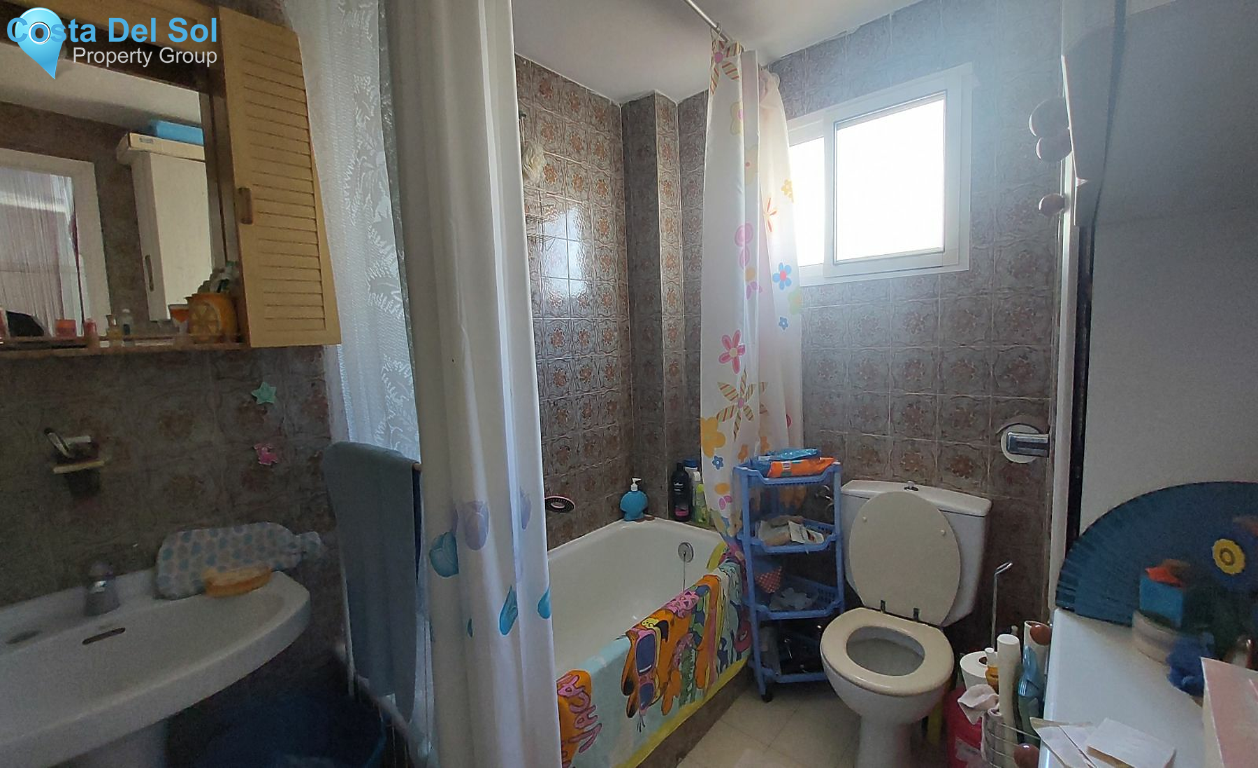 Middle Floor Apartment in Fuengirola-1187828