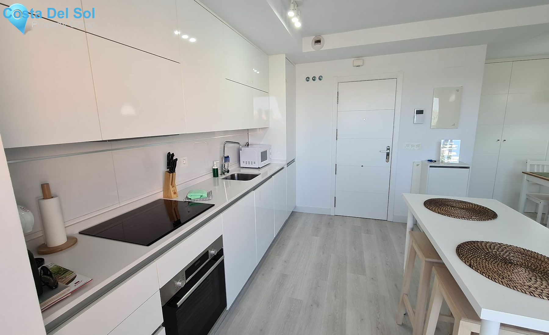 Middle Floor Apartment in Fuengirola-1487172
