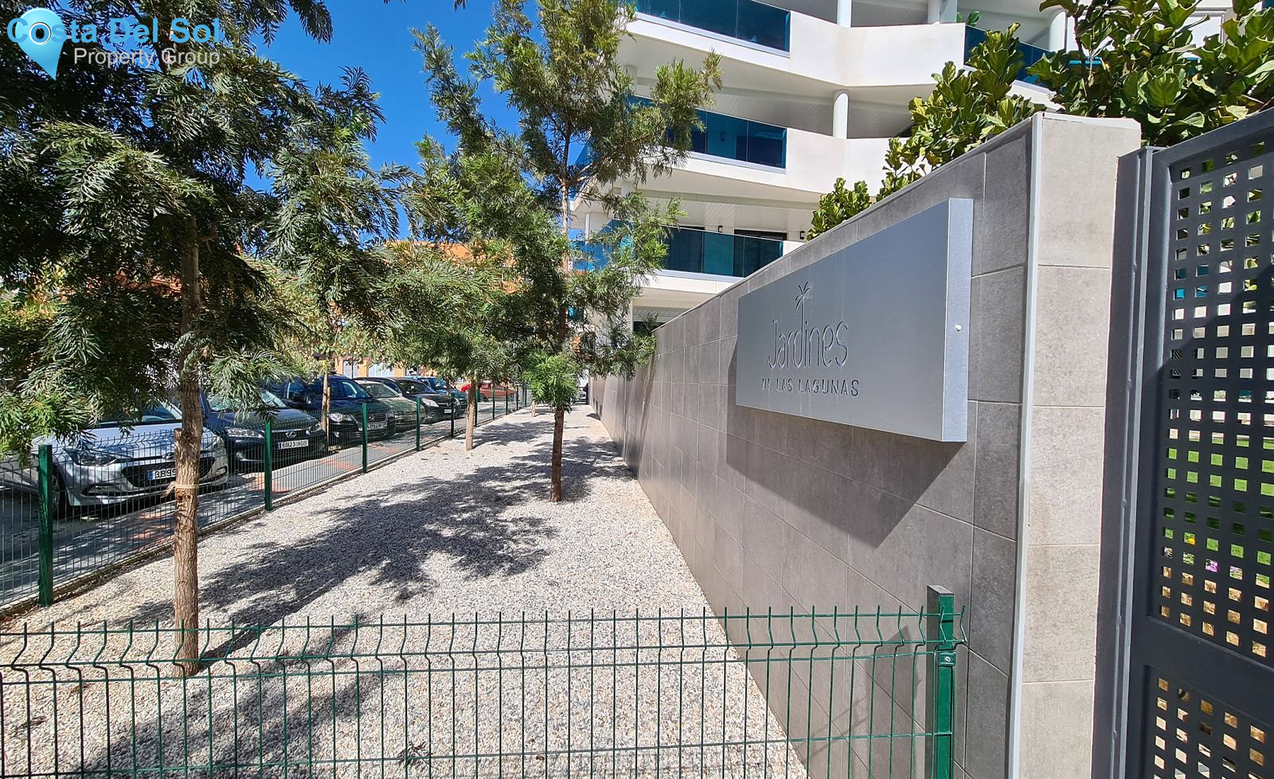 Middle Floor Apartment in Fuengirola-1487181