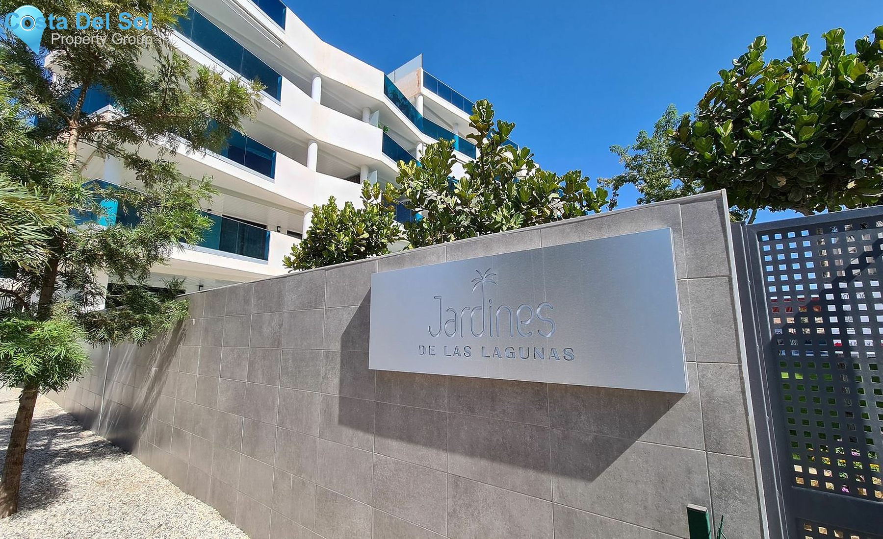 Middle Floor Apartment in Fuengirola-1487182